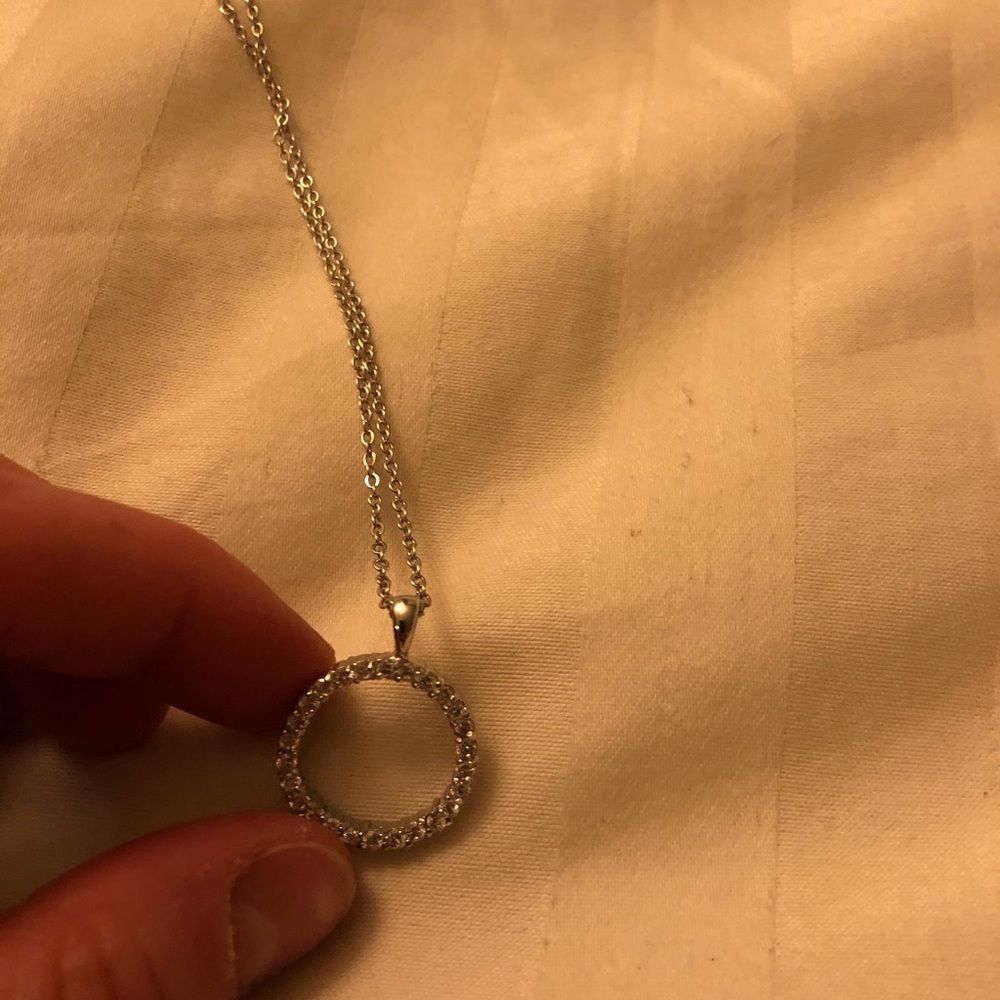 Infinity circle silver necklace - Picture 2 of 3